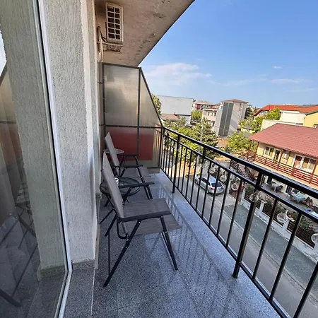 Eva 200m De Plaja Năvodari